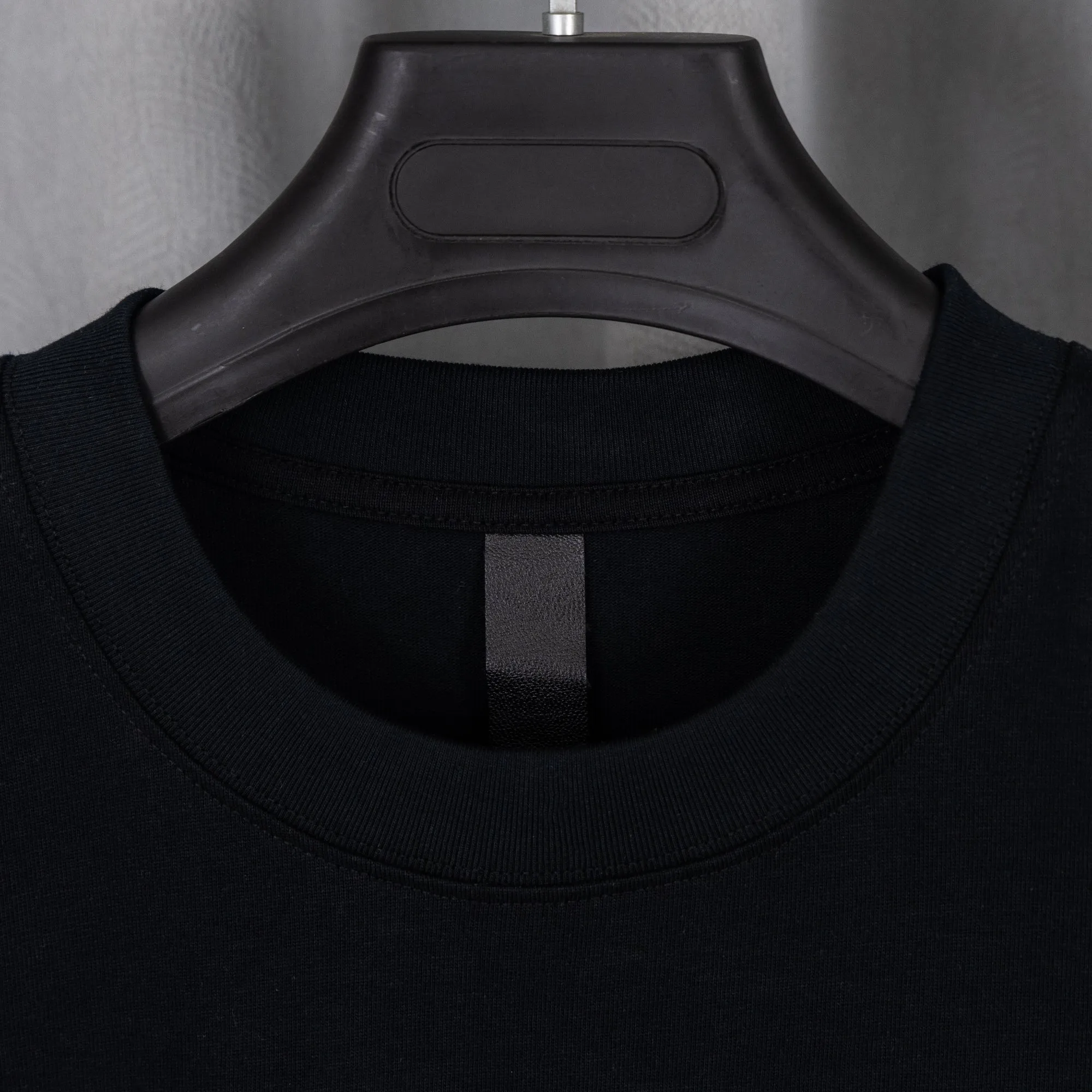 （ ， ） ： Size：S M L XL 26SS New Arrival Same Style ， ， ， S 116 74 22 M 120 76 22.5 L 124 78 23 XL 128 80 23.5